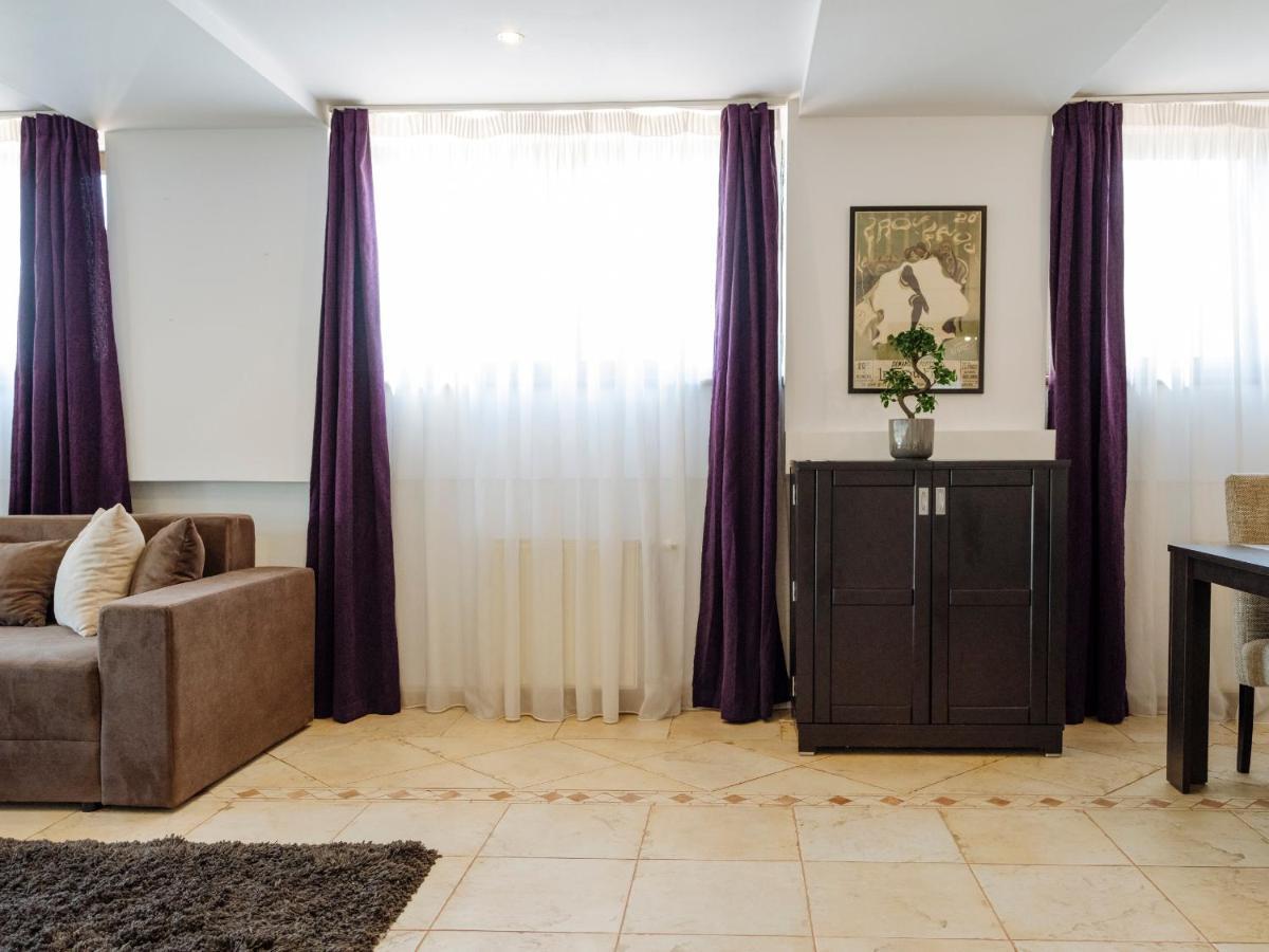 Amazing City View Residences - Penthouse & Apartment บูคาเรสต์ ภายนอก รูปภาพ