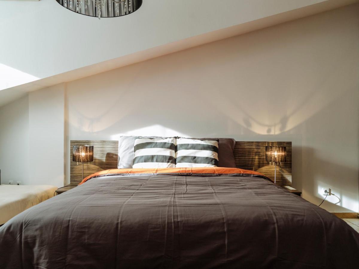 Amazing City View Residences - Penthouse & Apartment บูคาเรสต์ ภายนอก รูปภาพ