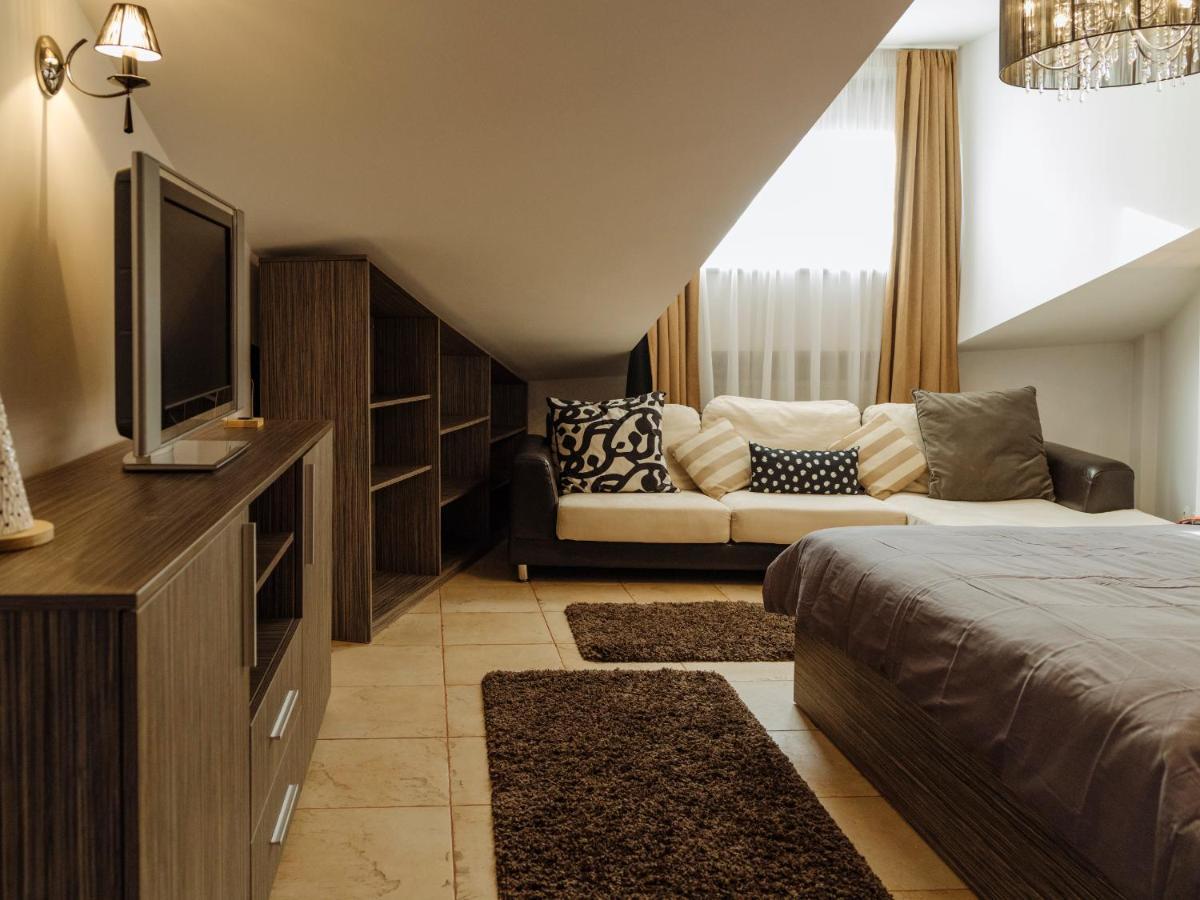 Amazing City View Residences - Penthouse & Apartment บูคาเรสต์ ภายนอก รูปภาพ