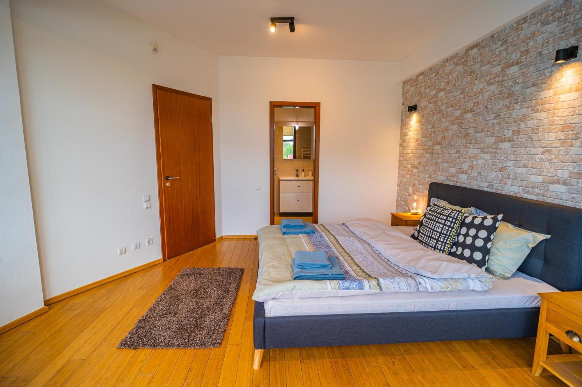 Amazing City View Residences - Penthouse & Apartment บูคาเรสต์ ภายนอก รูปภาพ