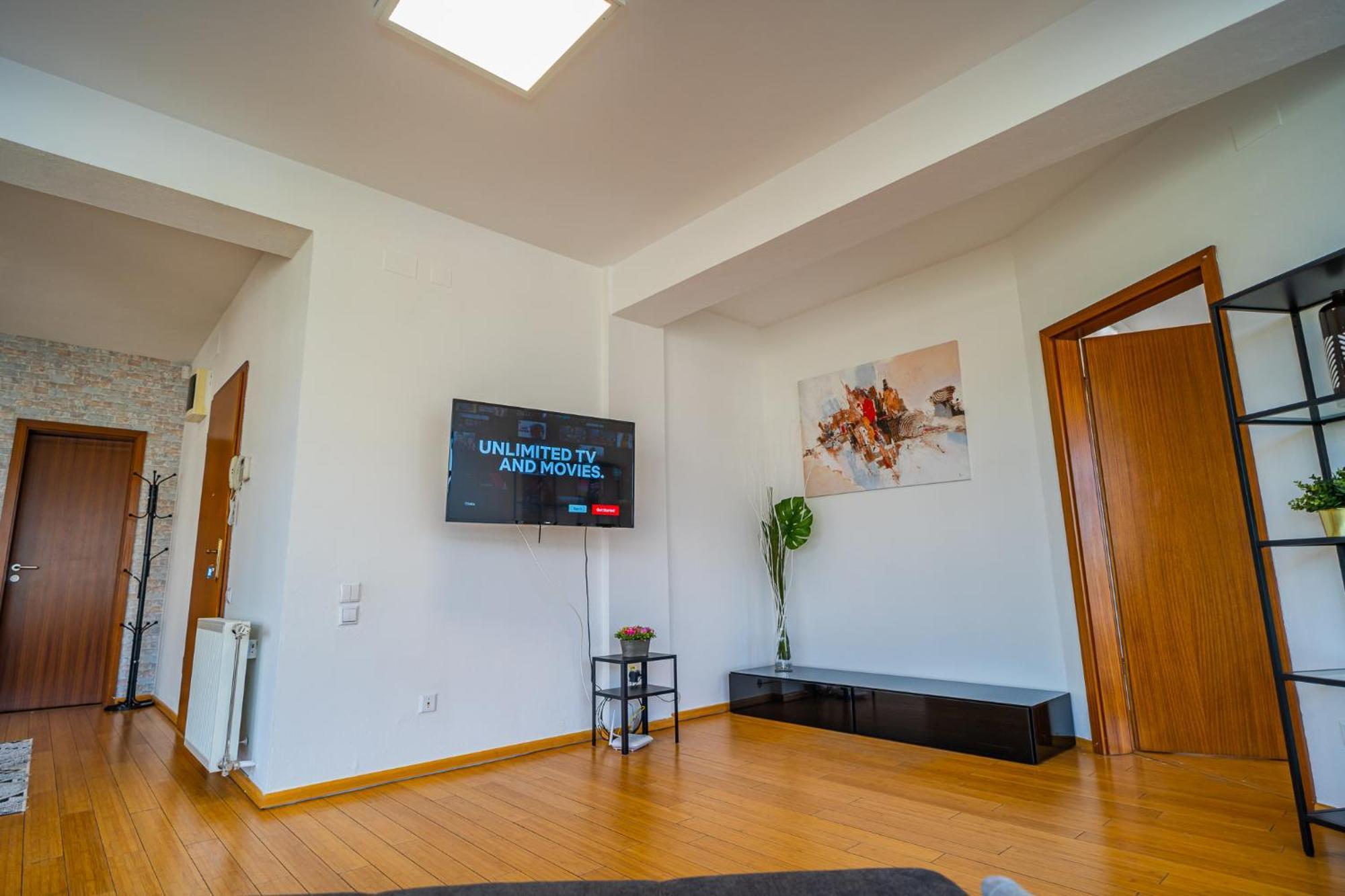 Amazing City View Residences - Penthouse & Apartment บูคาเรสต์ ภายนอก รูปภาพ